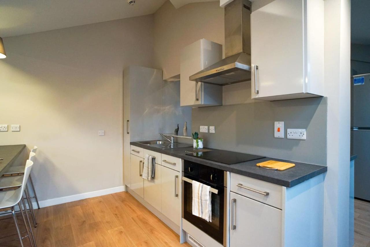 1 Bedroom Apartments, Studios And Ensuite Bedrooms With Shared Kitchen At Centro House In Стърлинг Екстериор снимка