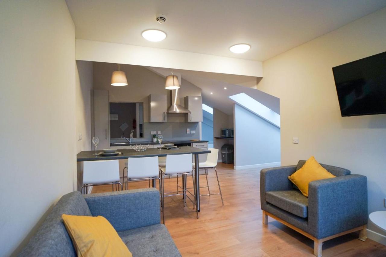 1 Bedroom Apartments, Studios And Ensuite Bedrooms With Shared Kitchen At Centro House In Стърлинг Екстериор снимка