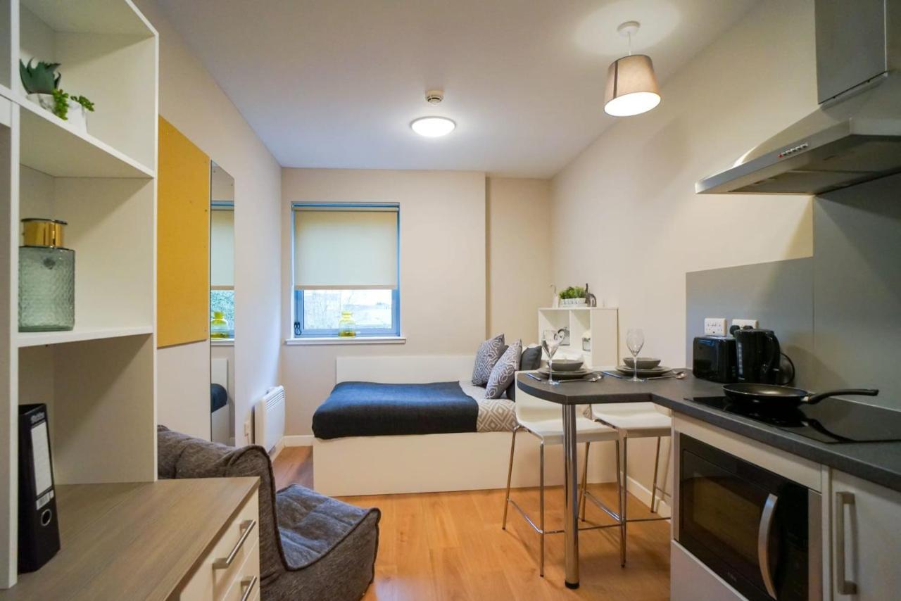 1 Bedroom Apartments, Studios And Ensuite Bedrooms With Shared Kitchen At Centro House In Стърлинг Екстериор снимка