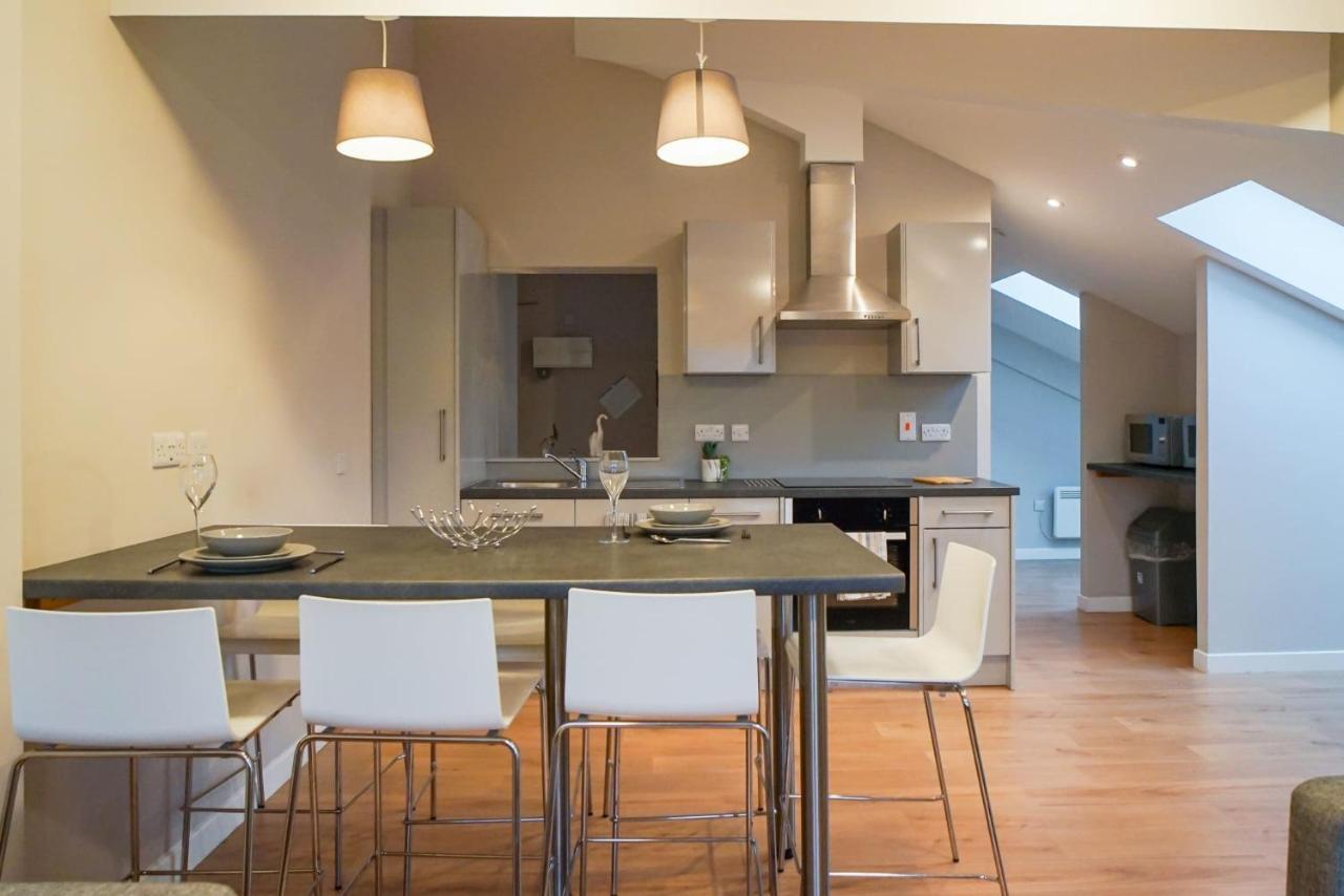 1 Bedroom Apartments, Studios And Ensuite Bedrooms With Shared Kitchen At Centro House In Стърлинг Екстериор снимка